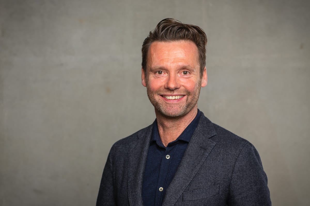 Prof. Stephan Lenzen